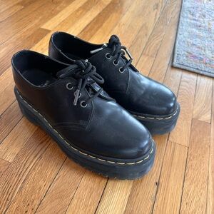Doc Marten Oxfords